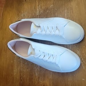 Kate Spade sz 8 wht/gold sneakers